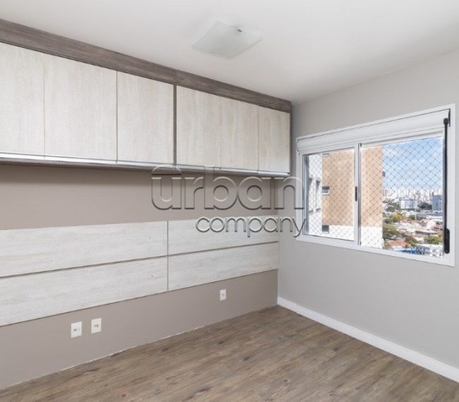 Apartamento com 65m², 2 quartos, 1 suíte, 1 vaga, no bairro Vila Ipiranga em Porto Alegre