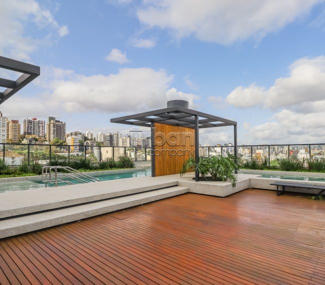 Loft com 25m², 1 quarto, 1 vaga, no bairro Rio Branco em Porto Alegre