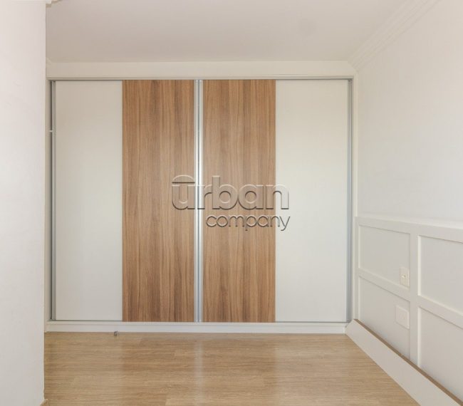 Apartamento com 108m², 3 quartos, 1 suíte, 2 vagas, no bairro Cristo Redentor em Porto Alegre