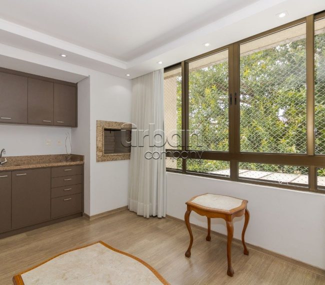 Apartamento com 108m², 3 quartos, 1 suíte, 2 vagas, no bairro Cristo Redentor em Porto Alegre