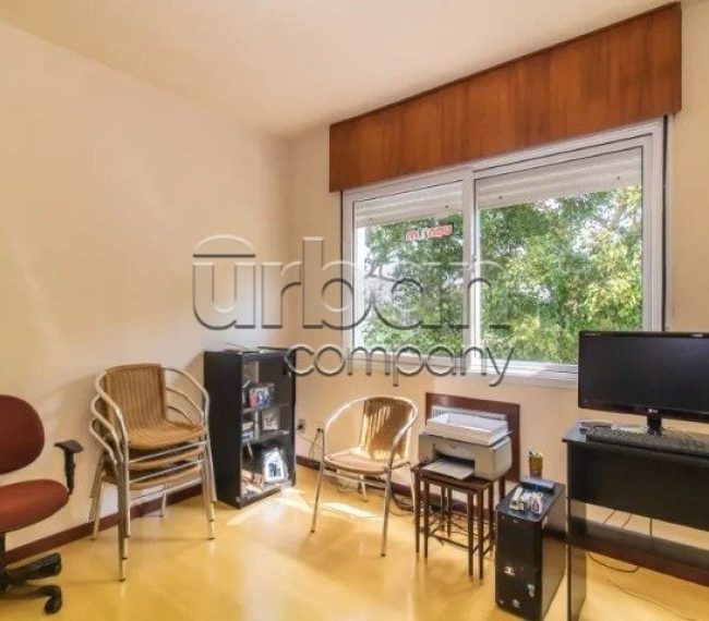 Apartamento com 120m², 3 quartos, 1 suíte, 2 vagas, no bairro Petropolis em Porto Alegre