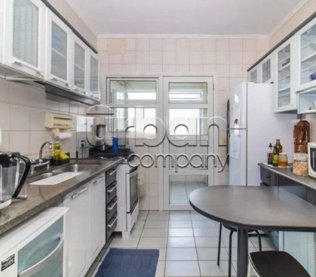 Apartamento com 120m², 3 quartos, 1 suíte, 2 vagas, no bairro Petropolis em Porto Alegre