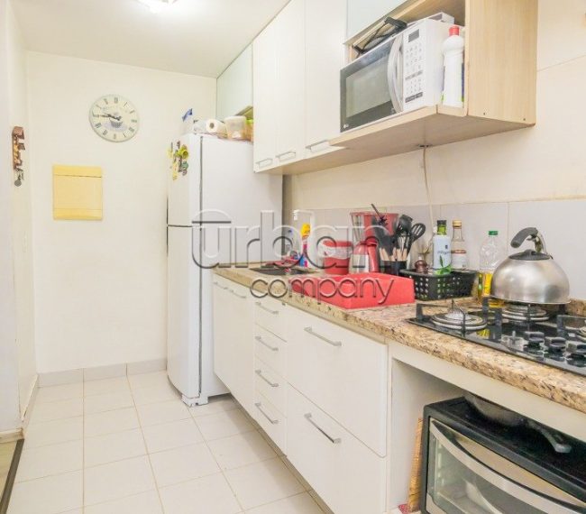 Apartamento com 69m², 3 quartos, 1 suíte, 1 vaga, no bairro Jardim Carvalho em Porto Alegre