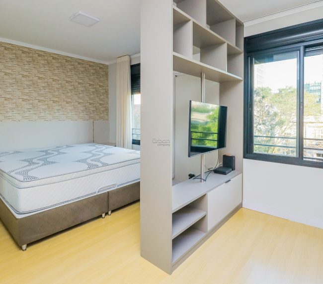 Apartamento com 43m², 1 quarto, 1 vaga, no bairro Auxiliadora em Porto Alegre