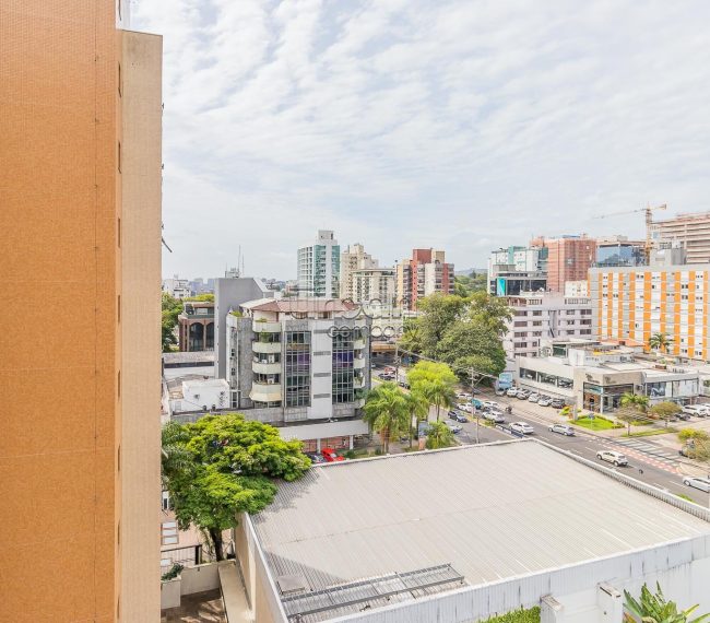 Apartamento com 153m², 3 quartos, 1 suíte, 2 vagas, no bairro Petrópolis em Porto Alegre