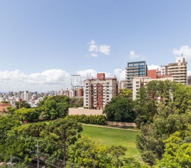 Apartamento com 262m², 3 quartos, 3 suítes, 4 vagas, no bairro Bela Vista em Porto Alegre