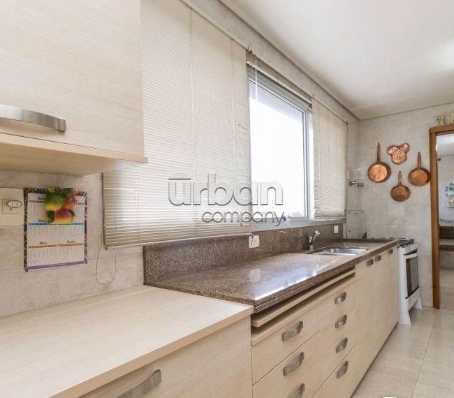 Apartamento com 262m², 3 quartos, 3 suítes, 4 vagas, no bairro Bela Vista em Porto Alegre