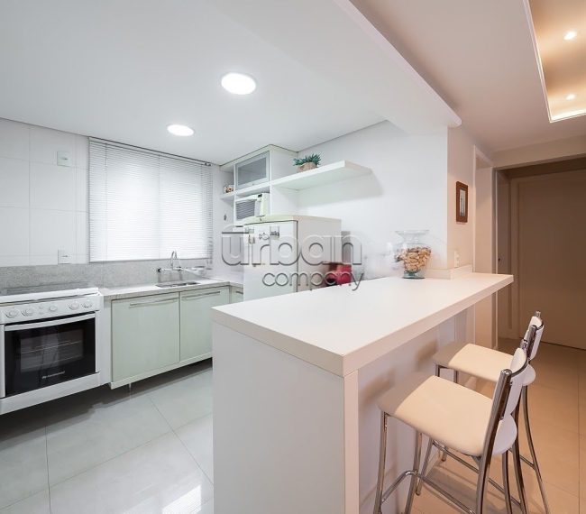 Apartamento com 62m², 2 quartos, 1 suíte, 1 vaga, no bairro Mont Serrat em Porto Alegre