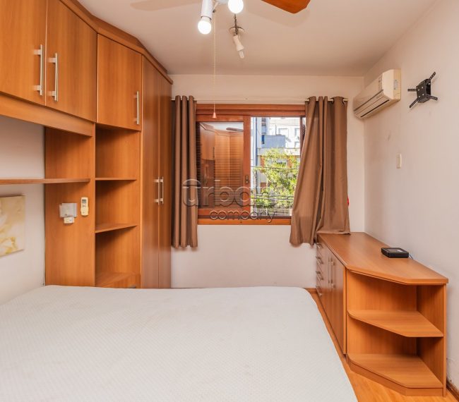 Apartamento com 149m², 3 quartos, 1 suíte, 1 vaga, no bairro Santa Cecília em Porto Alegre