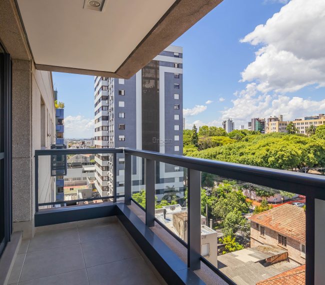 Apartamento com 77m², 2 quartos, 1 suíte, 2 vagas, no bairro Moinhos de Vento em Porto Alegre