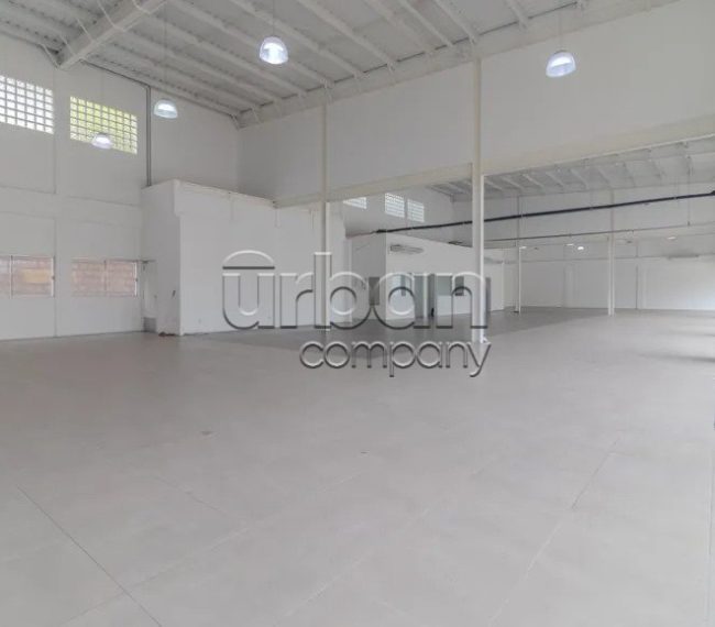 Prédio Comercial com 1300m², 25 vagas, no bairro Jardim Botânico em Porto Alegre