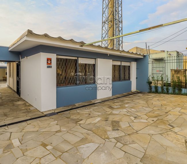 Casa com 120m², 3 quartos, 1 suíte, 4 vagas, no bairro Jardim Europa em Porto Alegre