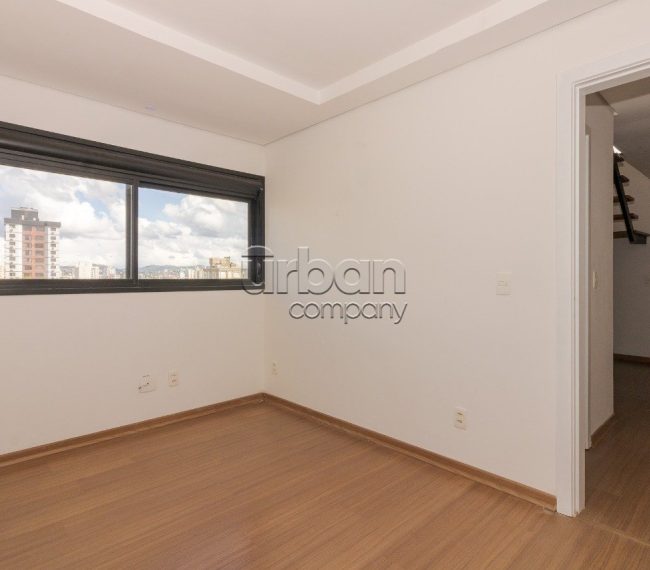 Apartamento Duplex com 94m², 2 quartos, 1 suíte, 2 vagas, no bairro Cristo Redentor em Porto Alegre