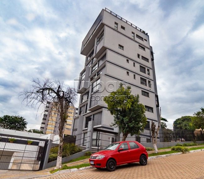 Apartamento Duplex com 94m², 2 quartos, 1 suíte, 2 vagas, no bairro Cristo Redentor em Porto Alegre