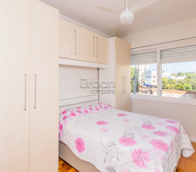 Apartamento com 100m², 3 quartos, 1 suíte, 2 vagas, no bairro Cristo Redentor em Porto Alegre