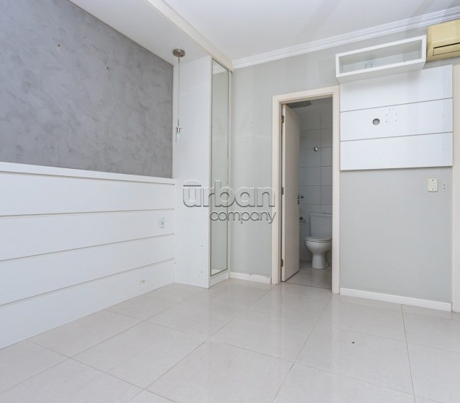 Apartamento com 94m², 3 quartos, 1 suíte, 3 vagas, no bairro Petrópolis em Porto Alegre