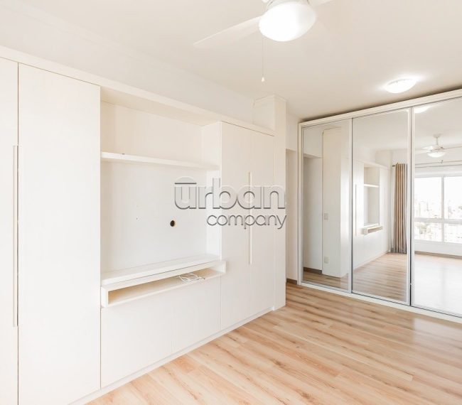 Apartamento com 105m², 3 quartos, 1 suíte, 2 vagas, no bairro Petrópolis em Porto Alegre