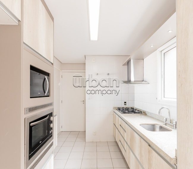 Apartamento com 105m², 3 quartos, 1 suíte, 2 vagas, no bairro Petrópolis em Porto Alegre