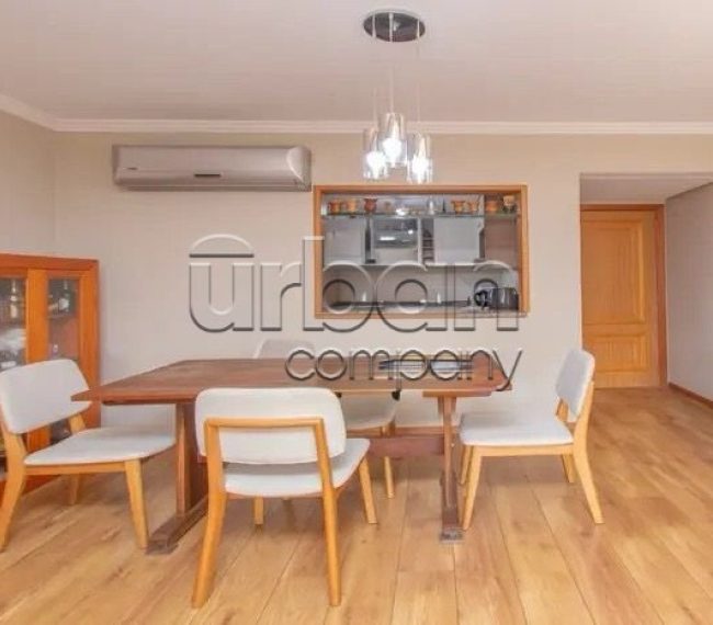 Apartamento com 95m², 3 quartos, 1 suíte, 2 vagas, no bairro Jardim Botânico em Porto Alegre