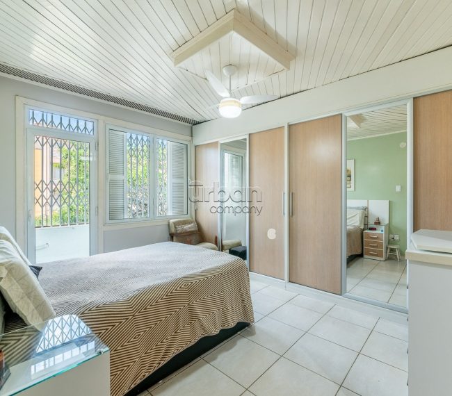 Apartamento Garden com 150m², 3 quartos, 1 suíte, 1 vaga, no bairro Petrópolis em Porto Alegre