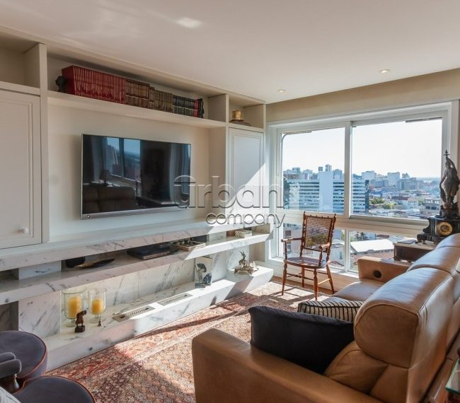 Apartamento com 120m², 3 quartos, 1 suíte, 2 vagas, no bairro Moinhos de Vento em Porto Alegre