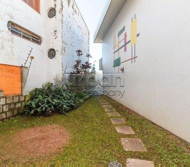 Casa com 500m², 4 quartos, 2 suítes, 6 vagas, no bairro Boa Vista em Porto Alegre