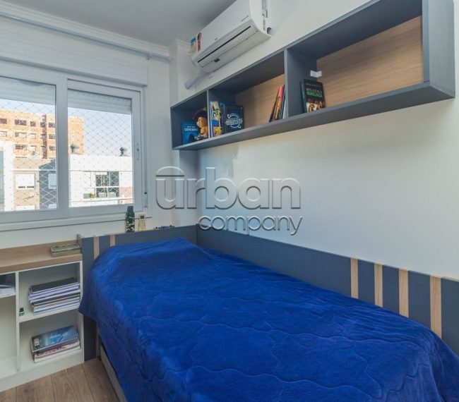 Apartamento com 79m², 3 quartos, 1 suíte, 2 vagas, no bairro Jardim Itu-Sabará em Porto Alegre