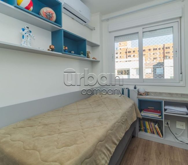 Apartamento com 79m², 3 quartos, 1 suíte, 2 vagas, no bairro Jardim Itu-Sabará em Porto Alegre