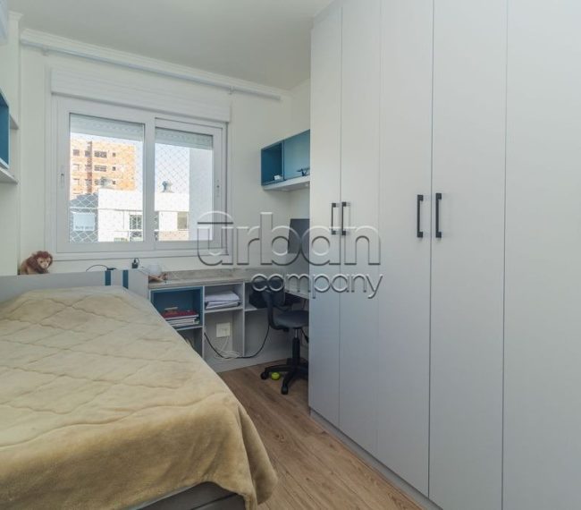 Apartamento com 79m², 3 quartos, 1 suíte, 2 vagas, no bairro Jardim Itu-Sabará em Porto Alegre