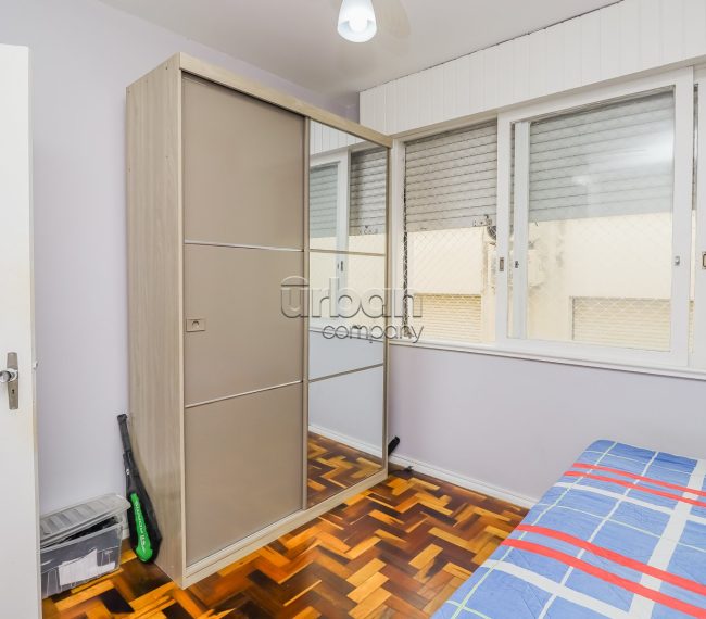 Apartamento com 70m², 2 quartos, 1 suíte, 1 vaga, no bairro Mont Serrat em Porto Alegre