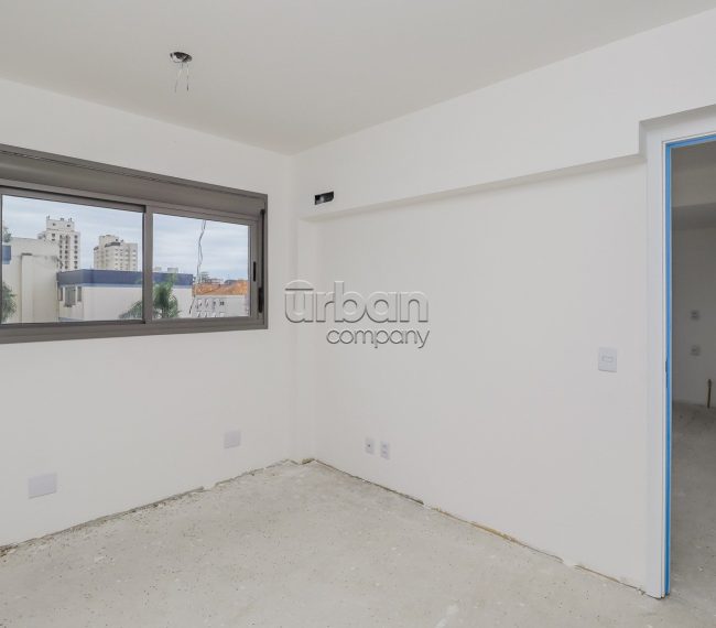 Apartamento com 44m², 1 quarto, 1 vaga, no bairro Passo da Areia em Porto Alegre