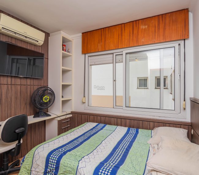 Apartamento com 118m², 3 quartos, 1 suíte, 2 vagas, no bairro Petropolis em Porto Alegre