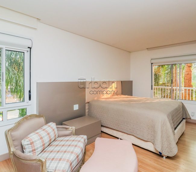 Apartamento Garden com 326m², 4 quartos, 3 suítes, 4 vagas, no bairro Central Parque em Porto Alegre