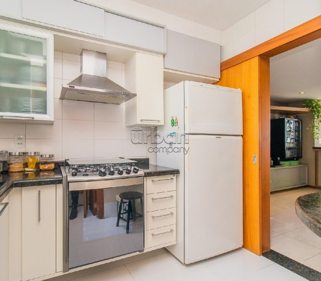 Apartamento com 97m², 3 quartos, 1 suíte, 2 vagas, no bairro Mont Serrat em Porto Alegre