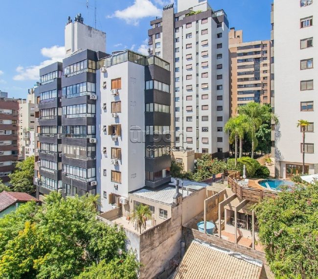 Apartamento com 97m², 3 quartos, 1 suíte, 2 vagas, no bairro Mont Serrat em Porto Alegre