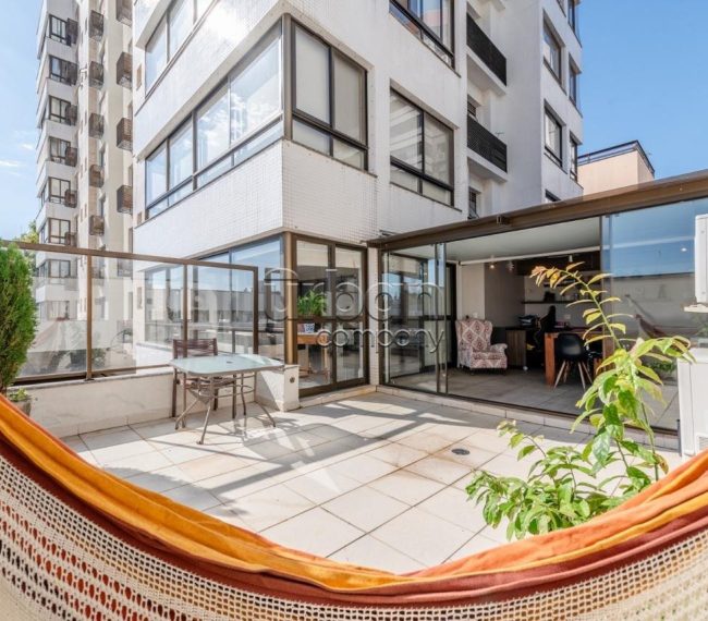 Apartamento Garden com 131m², 2 quartos, 2 suítes, 2 vagas, no bairro Rio Branco em Porto Alegre