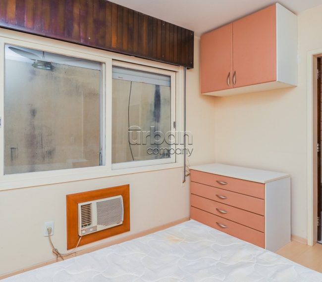 Apartamento com 103m², 3 quartos, 1 suíte, 1 vaga, no bairro Petrópolis em Porto Alegre