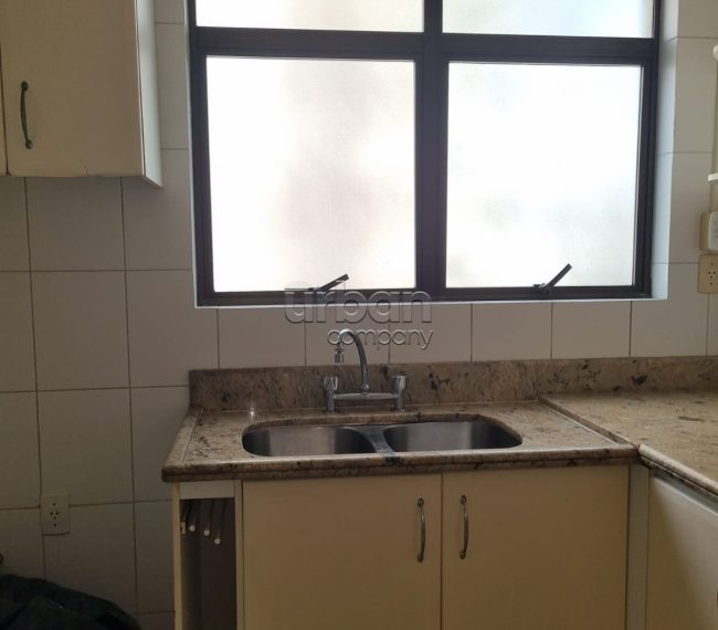 Apartamento com 147m², 3 quartos, 1 suíte, 3 vagas, no bairro Petrópolis em Porto Alegre