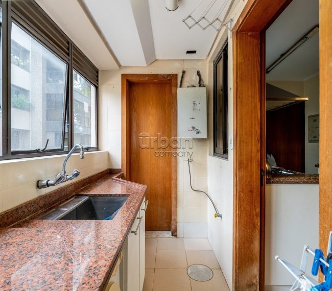 Apartamento com 143m², 2 quartos, 2 suítes, 2 vagas, no bairro Rio Branco em Porto Alegre