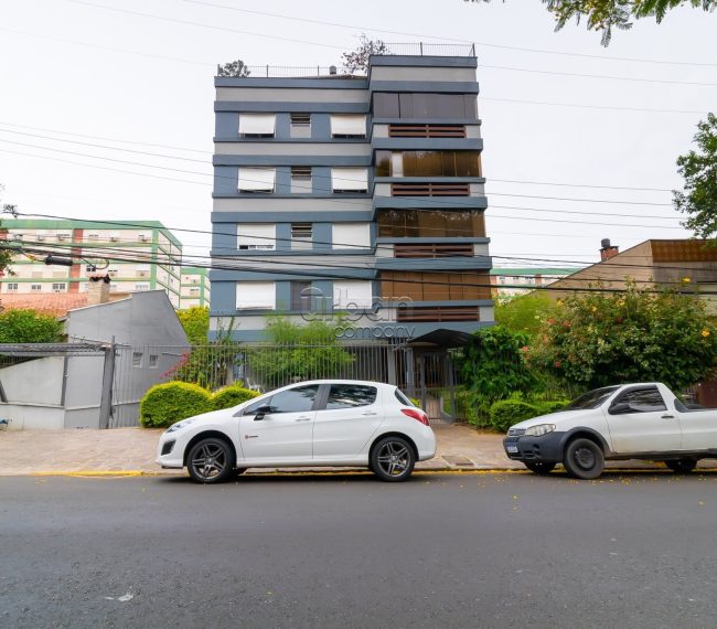 Apartamento com 105m², 3 quartos, 1 suíte, 1 vaga, no bairro Petrópolis em Porto Alegre