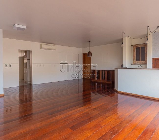 Apartamento com 163m², 3 quartos, 1 suíte, 2 vagas, no bairro Auxiliadora em Porto Alegre