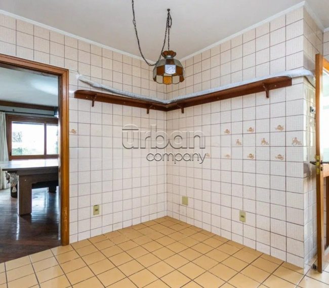 Apartamento com 146m², 3 quartos, 1 suíte, 2 vagas, no bairro Mont Serrat em Porto Alegre