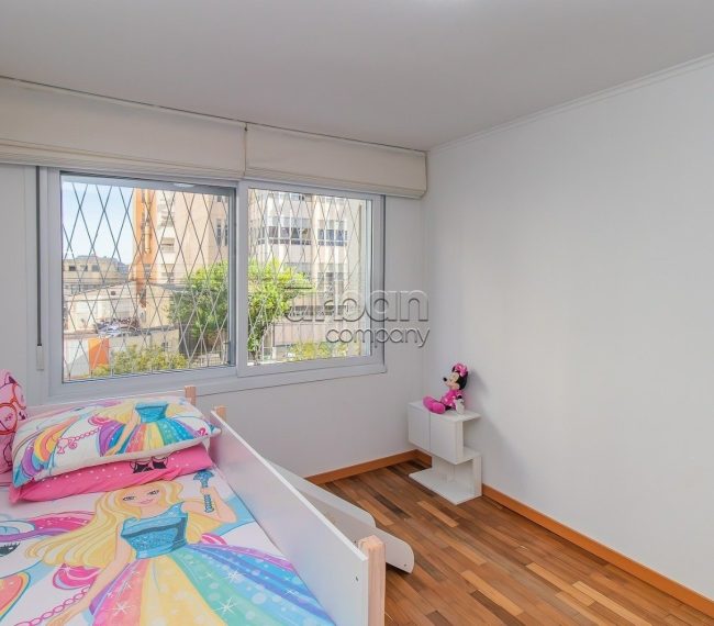 Apartamento com 133m², 3 quartos, 1 suíte, 1 vaga, no bairro Independência em Porto Alegre