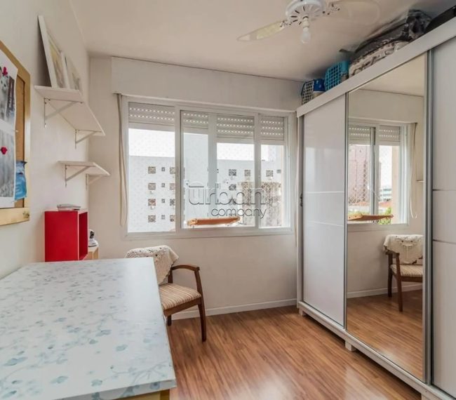 Apartamento com 56m², 2 quartos, 1 vaga, no bairro Santana em Porto Alegre