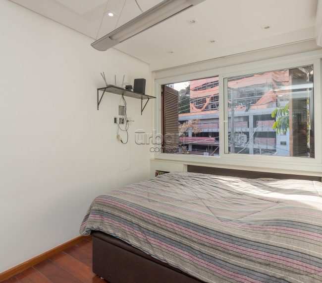 Cobertura com 238m², 4 quartos, 1 suíte, 2 vagas, no bairro Rio Branco em Porto Alegre