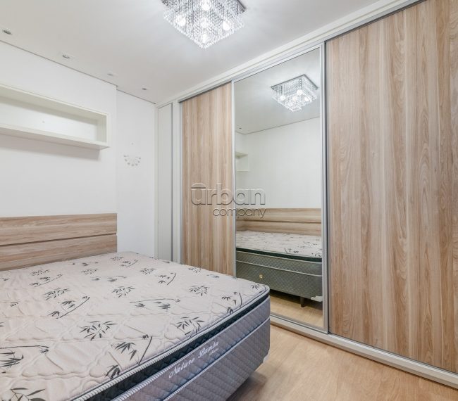 Apartamento com 83m², 3 quartos, 1 suíte, 2 vagas, no bairro Passo da Areia em Porto Alegre