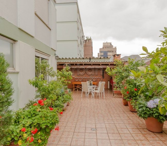 Apartamento Garden com 171m², 3 quartos, 2 vagas, no bairro Auxiliadora em Porto Alegre