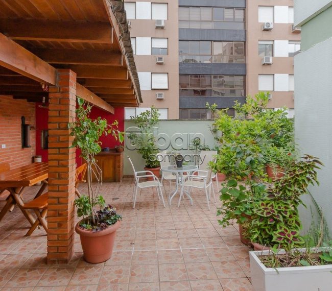 Apartamento Garden com 171m², 3 quartos, 2 vagas, no bairro Auxiliadora em Porto Alegre