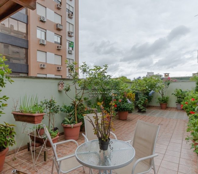 Apartamento Garden com 171m², 3 quartos, 2 vagas, no bairro Auxiliadora em Porto Alegre