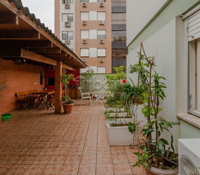 Apartamento Garden com 171m², 3 quartos, 2 vagas, no bairro Auxiliadora em Porto Alegre